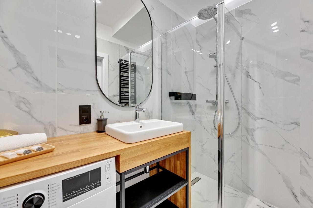 Apartament Walowa Shipyard Danzica Esterno foto